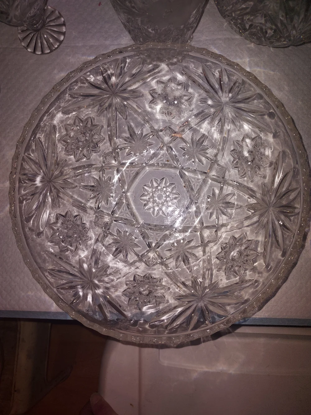 Clear Cut Glass Decorative Vase - Elegant Crystal Effect